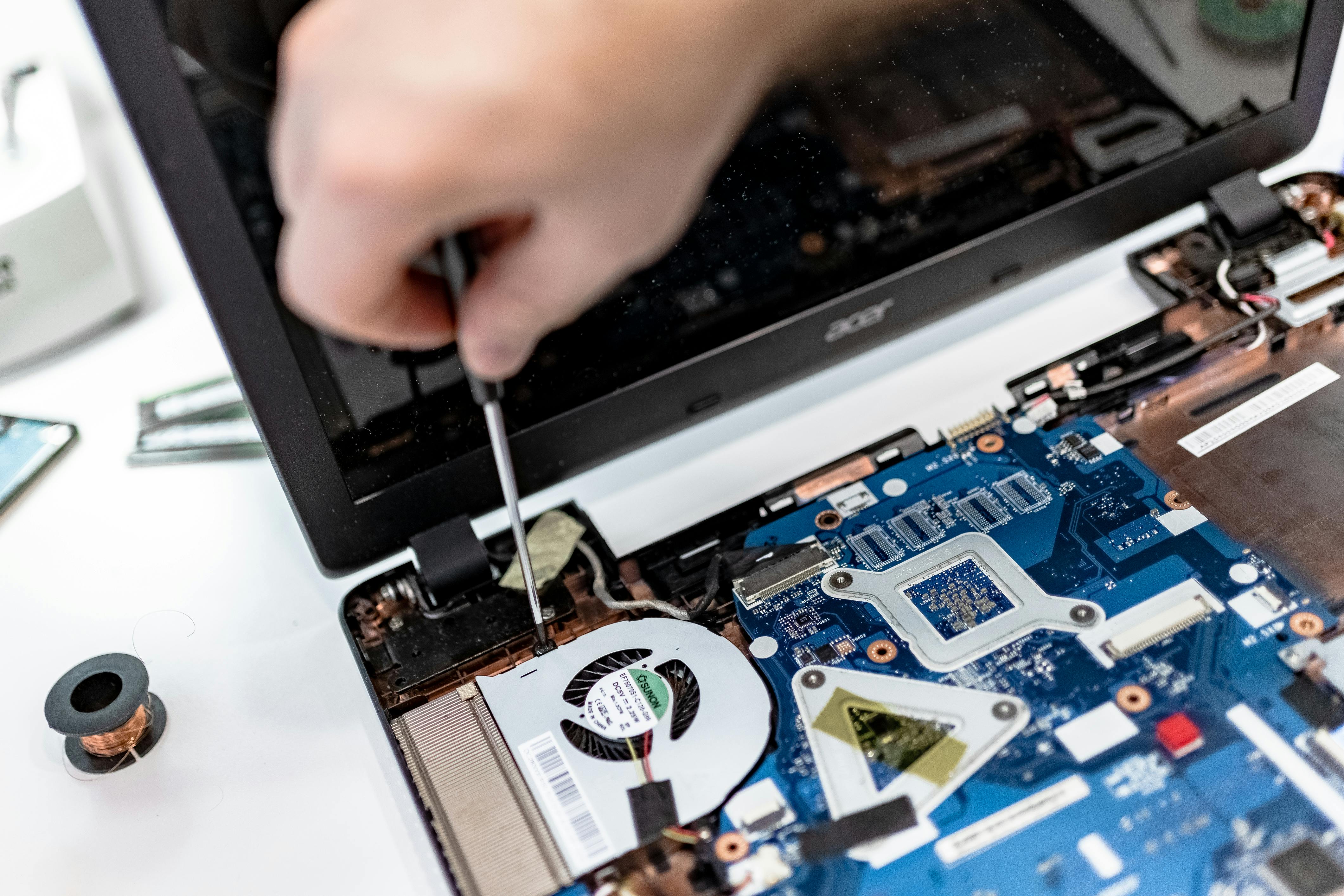 Laptop repair services